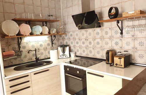 Costa de Caparica House | Top-Rated Vila Maria 8 Apartment with Spa & Breakfast