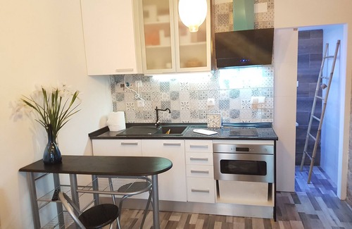 Costa de Caparica House | Discover Vila Maria Loft Apartment: Pool, Spa & Breakfast