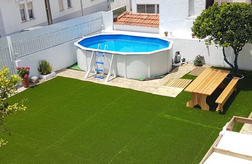 Costa de Caparica House | Discover Vila Maria Loft Apartment: Pool, Spa & Breakfast