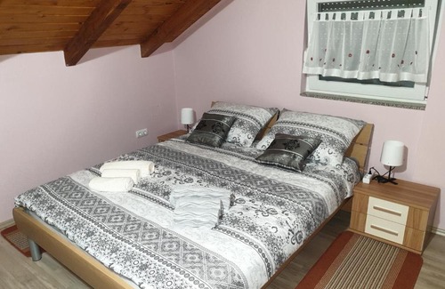 Sveti Ivan Zelina Villa | Vila Max: Family-Friendly Retreat with Pool and Hot Tub