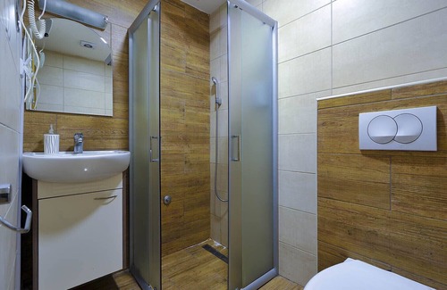 Zlatibor Villa | Discover Vila Mina: Family-Friendly Stay with Breakfast