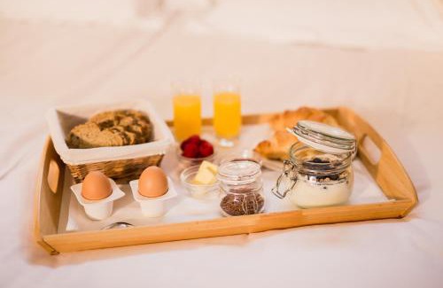 Lasko House | Explore Vila Monet: Family-Friendly Stay with Top Amenities