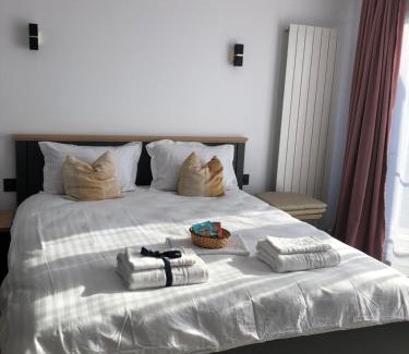 Eforie Villa | Experience Vila Mud Lake Techirghiol: 10/10 Guest Rated Stay