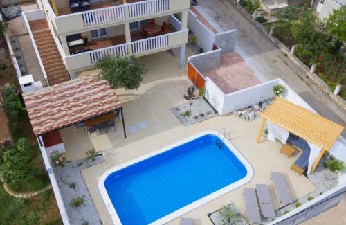 Municipality of Posedarje Apartment | Vila Nemo: Pet-Friendly Hotel with Oceanfront Views