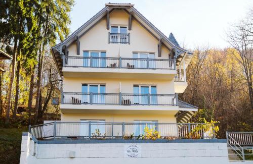 Sovata Villa | Relax at Vila Niki: 4-Star Stay with Pool and Spa