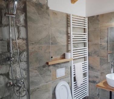 Moscopole Hotel | Budget-Friendly Family Retreat at Vila Nikol