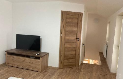 Kraliky Apartment | Guest Rated 10/10: Family-Friendly Vila Nikola Králiky