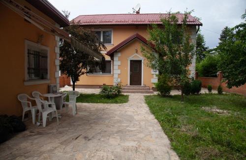 Ilidza House | Family-Friendly Getaway at Vila Omar for Memorable Stays