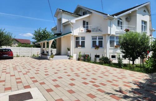 Alba Iulia House | Family-Friendly Vila Reghina - Guest Rated 10/10