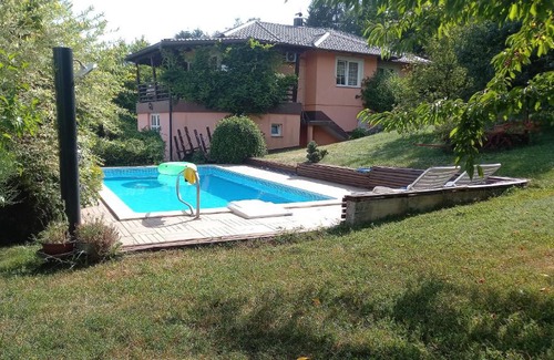 Binjezevo Villa | Vila Sani: Beachfront Retreat with Pool and Hot Tub
