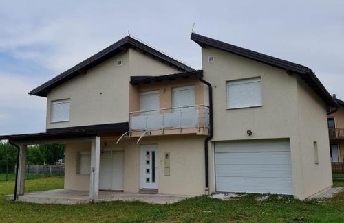 Ilidza Villa | Discover Vila Sarajevo: Family-Friendly Stay with Top Ratings