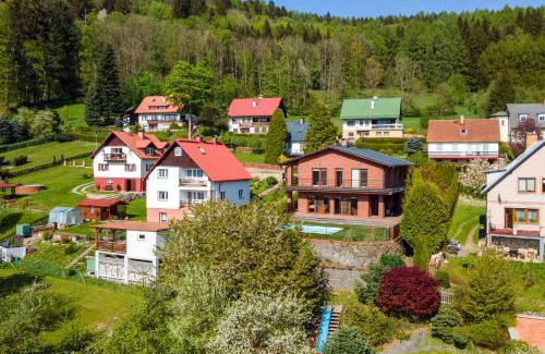 Svoboda nad Upou Villa | Experience Vila Sluneční stráň: 4-Star Stay with Pool & Hot Tub