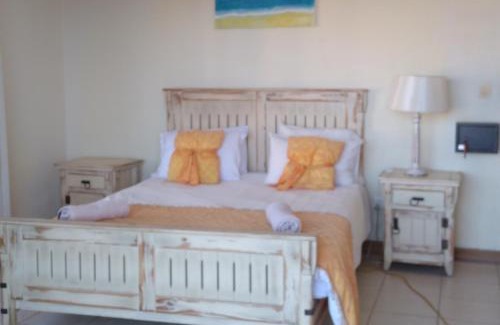 Gueima House | Vila Sol - Pet-Friendly Retreat with Ocean Views