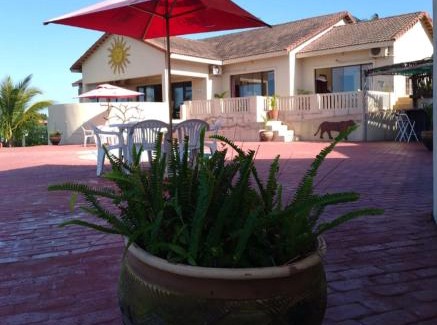 Gueima House | Vila Sol - Pet-Friendly Retreat with Ocean Views