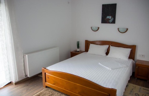 Caciulata House | Family-Friendly Vila TeoDora Căciulata - 10/10 Guest Rated