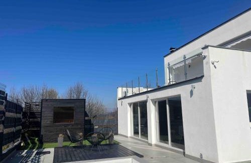 Sarajevo Canton Villa | Discover Vila Timur: Family-Friendly Resort with Pool & Hot Tub