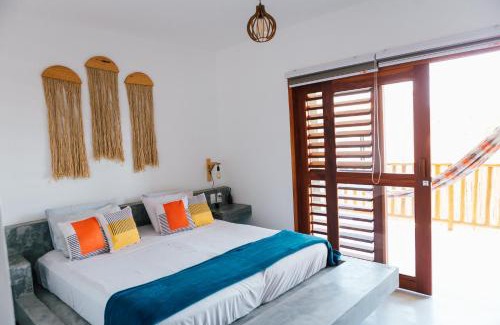 Prea Apartment | Vila Tuga: Guest Rated 9.8 with Oceanfront Pool & Hot Tub