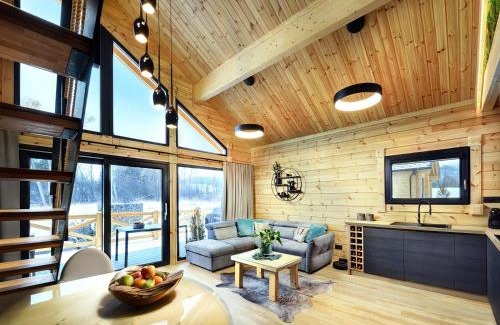 Tatranska Lomnica Apartment | Pet-Friendly Vila Valentina: Guest Rated 9.8/10 Stay