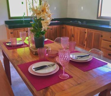 Serro Villa | Guest Rated 9.6: Vila Verde Chalés with Oceanfront Bliss