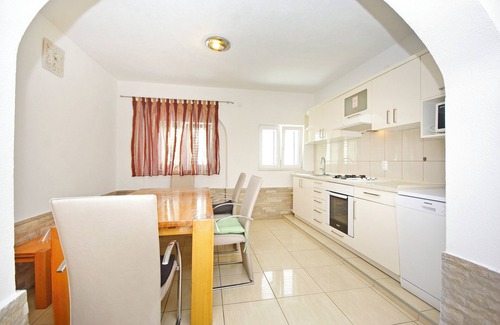 Vrgorac House | Tranquil Villa with Heated Pool and Jacuzzi Awaits You