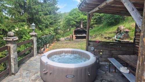 Babanovac Ski Chalet | Family-Friendly Vila Bellavista with Kitchen & Pet Access