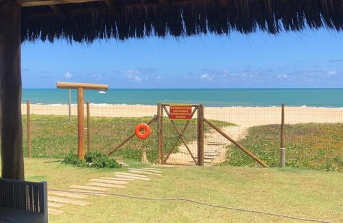Itacimirim Condo | Oceanfront Duplex at Vilage Itacimirim with Pool & Spa