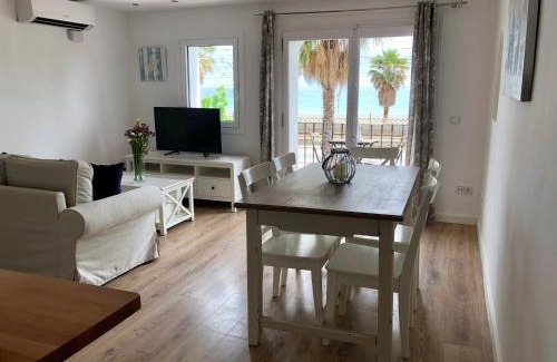 Vilassar de Mar Apartment | Vilamarlux II: Pet-Friendly Oceanfront Retreat for Families