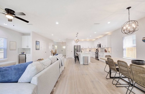 Vilano Beach House | Indulgent Vilano 5-Bedroom Oasis Near the Beach
