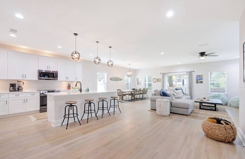 Vilano Beach House | Indulgent Vilano 5-Bedroom Oasis Near the Beach