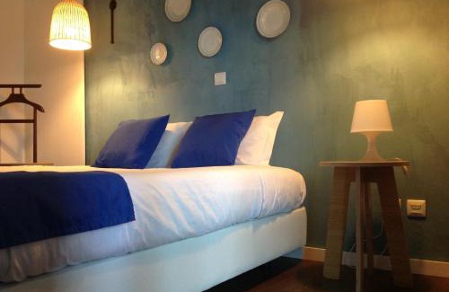 Vila Velha de Rodao House | Discover Vilaportuguesa: Oceanfront Stay with Pool & Views