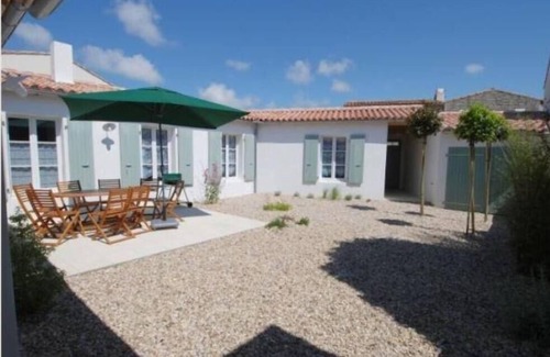 Saint-Clement-des-Baleines House | Guest Rated: 9.8 at Villa Ile de Re, St. Clement of Whales