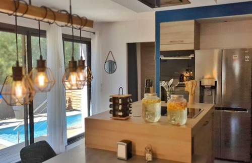 Villelongue-de-la-Salanque Villa | Villa de Standing - Heated pool