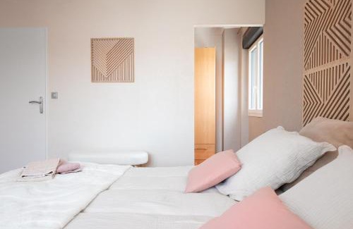 Castres Villa | Villa à Castres, Maison 10 personnes avec piscine privée, jardin et 5 chambres