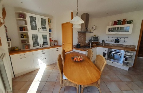 Ledenon House | Discover Villa à Ledenon with Private Pool & Family-Friendly Fun
