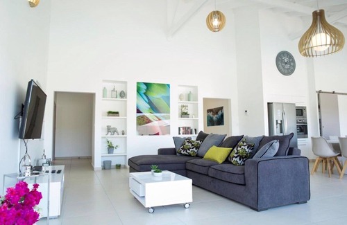 Saint-Francois Villa | Relaxing Villa à St François with Pool and Family Amenities