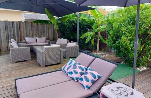 Biscarrosse Villa | Family-Friendly Villa with Private Pool & Garden in Biscarrosse