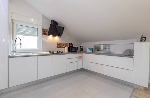 Svib House | Welcome to Villa Čelinka: Family-Friendly with Breakfast