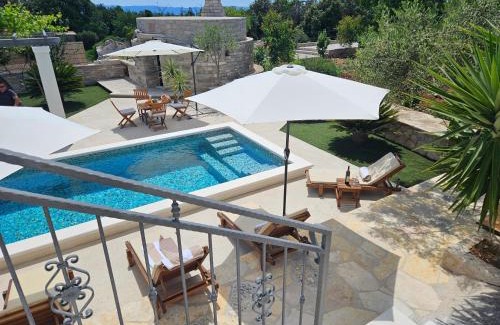 Bogomolje Villa | Relax at Villa Žurnata: Oceanfront Bliss for Families