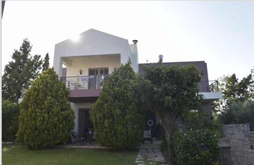 Ano Kalesia Apartment | Nature Retreat at Villa Αρμονία - 4-Star & Pet Friendly