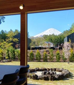 Fujikawaguchiko Villa | Villa 峰々