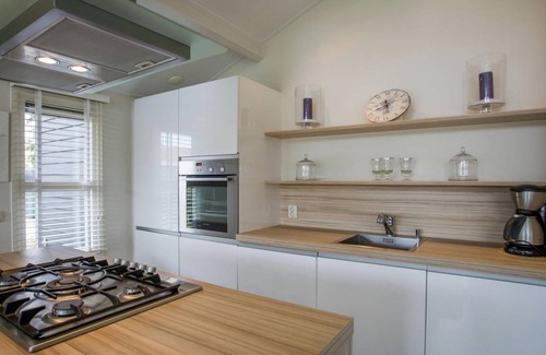 Kattendijke Villa | Cozy Villa with Kitchen for 4 Guests - Ideal Getaway