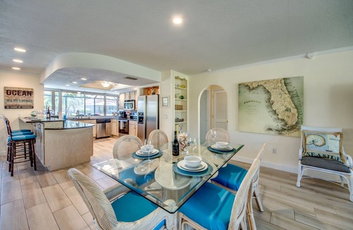 Caloosahatchee House | Villa 1: Pet-Friendly Retreat with Hot Tub & Heated Pool
