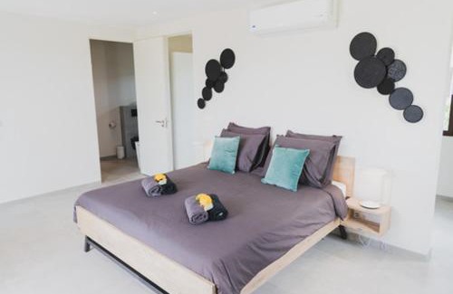 Willemstad Villa | Tranquil Villa 1 LUX with Pool in Jan Sofat, Curacao