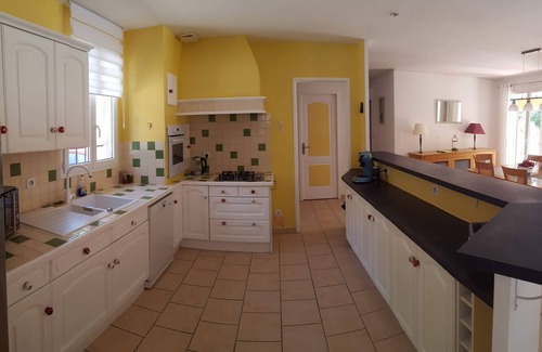 Vidauban House | Cozy Villa with Private Pool & Ocean View - 9.4/10 Rating