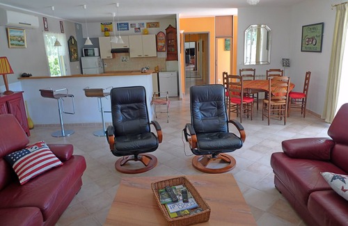 Laroque Villa | Relaxing Villa with Pool Near Cévennes and Scenic Views