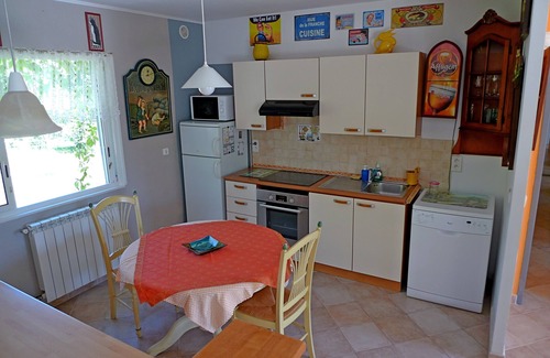 Laroque Villa | Relaxing Villa with Pool Near Cévennes and Scenic Views