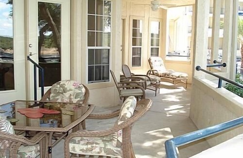Highland Lake Estates Condo | Villa 1104: Scenic Lake Travis Condo with Pool and Hot Tub