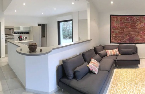 Pyla-sur-Mer Villa | Discover Villa 12: Beachside Retreat with Grand Garden