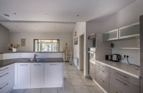 Pyla-sur-Mer Villa | Discover Villa 12: Beachside Retreat with Grand Garden