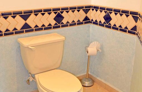Las Conchas House | Villa 14: Family-Friendly Escape with Pool and Kitchen
